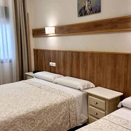 Hostal Toledo Πανσιόν Τολέδο