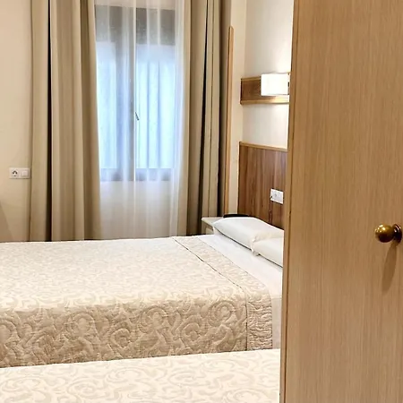 Πανσιόν Hostal Toledo