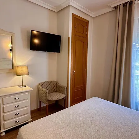 Hostal Toledo 2*