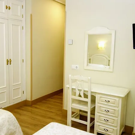 Πανσιόν Hostal Toledo 2*